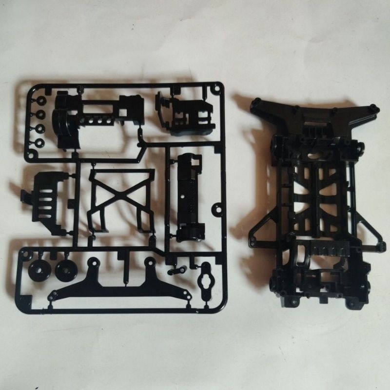 Tamiya chasis super x hitam