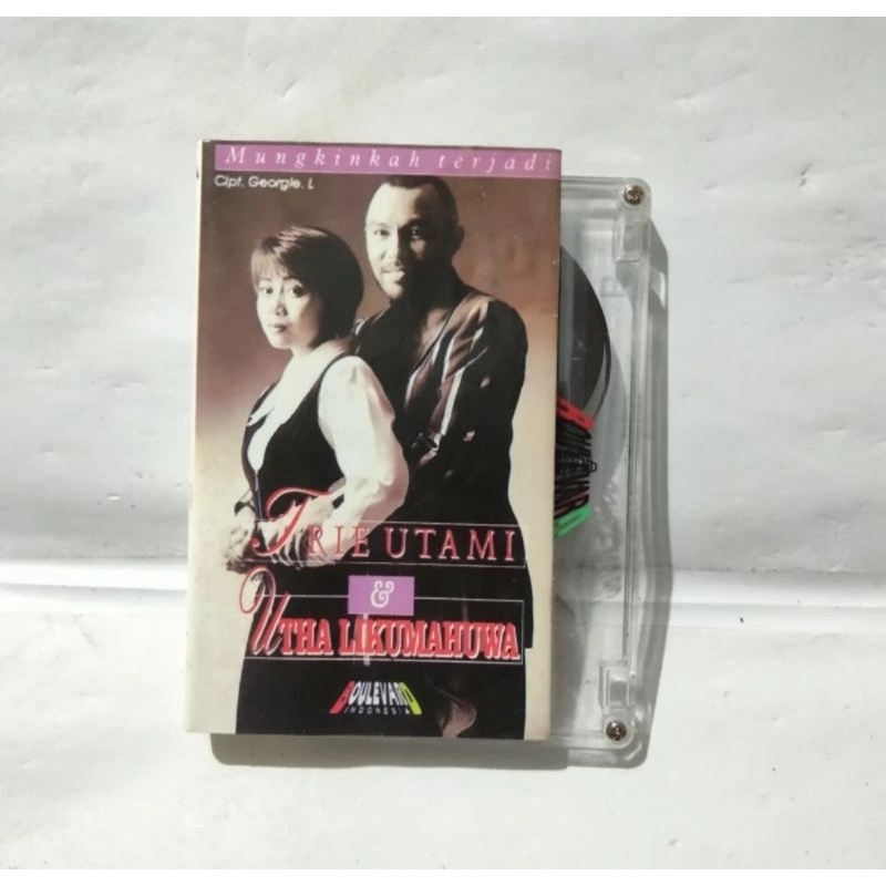 KASET PITA 11473 TRIE UTAMI UTHA