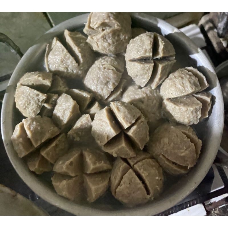 

PENTOL BAKSO JUMBO URAT ISI 10 GURIH & KENYAL