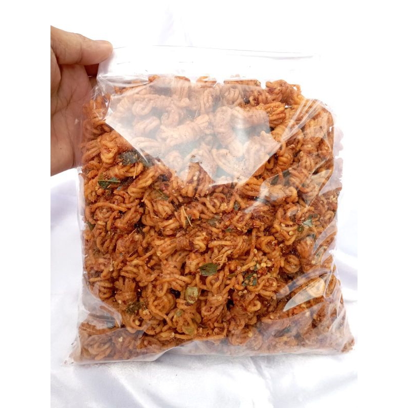 

Mie Gulung 500gram Pedas daun jeruk/ Original/ Balado/Mie Uwel