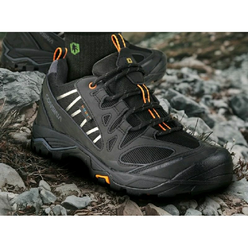 SEPATU GUNUNG CONSINA SKARDU