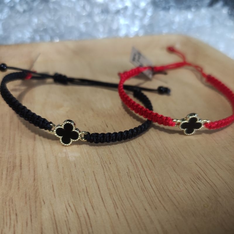 gelang serut / gelang tali / clover / gelang clover