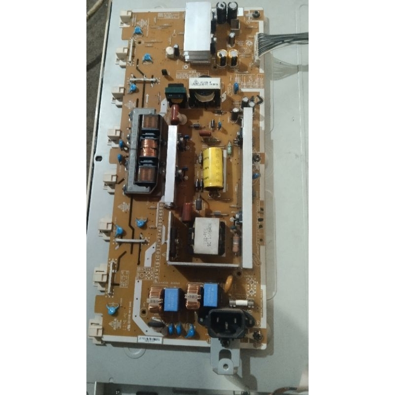 MAINBOARD TOSHIBA 32PB10E MAINBOARD 32PB10EW MB TOSHIBA 32PB10E