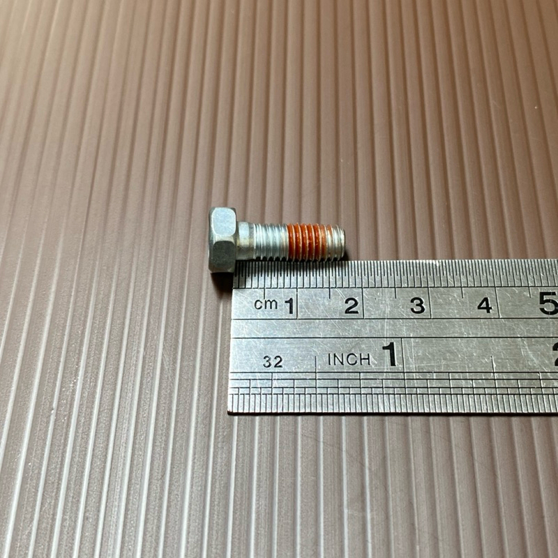 BAUT PIRINGAN CAKRAM DEPAN M6x1,7 KUNCI 10 BAUT PIRINGAN CAKRAM HONDA ADV/VARIO/CRV/HONDA 700/ORI UJ