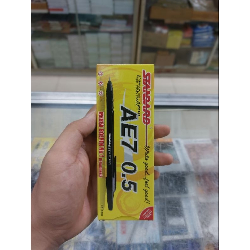 

PULPEN STANDARD AE7 0.5 (1 PACK ISI 12 PCS)