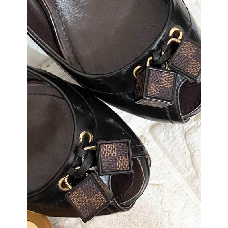 Lv louis vuitton shoes authentic size 38 insole 24 with box