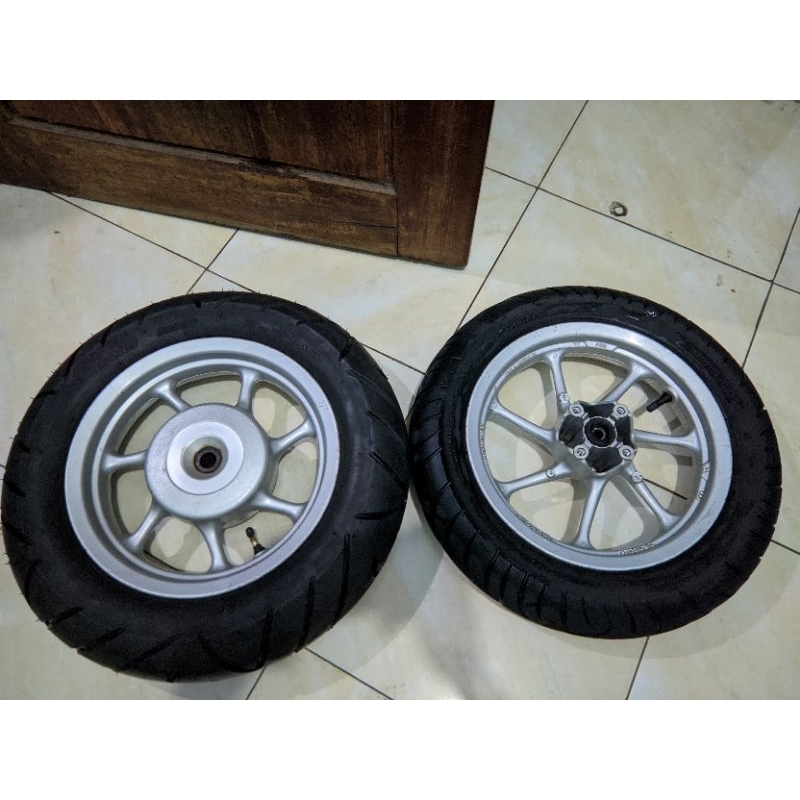 Velg Scoopy ring 12 old/lama original copotan + Ban