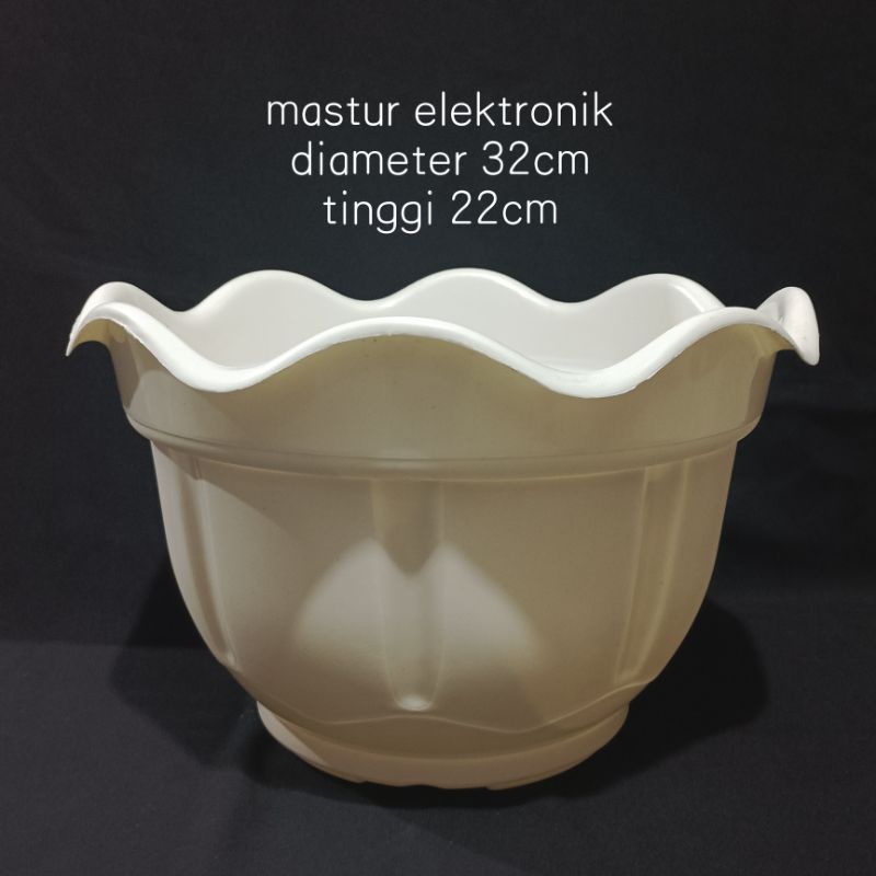 POT TANAMAN PLASTIK MERCURY 32cm POT PLASTIK DIAMETER 32cm
