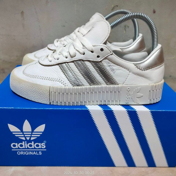 Sepatu ADIDAS SAMBAROSE LIST SILVER EE9017 - Size 36 - Second Original 100%