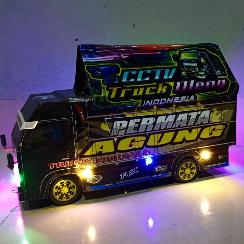 TERBARU Truk Oleng Wahyu Abadi Lampu Set Mainan Miniatur Truk