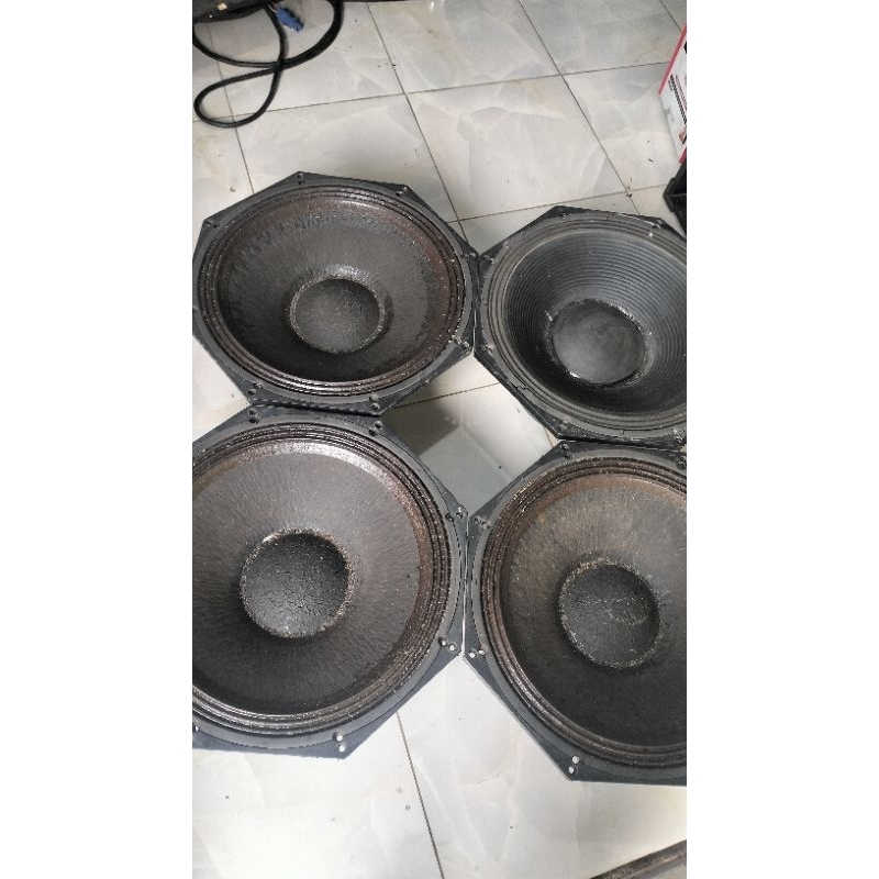 Speaker Huper 18inch bokong semok Voice coil 5inch