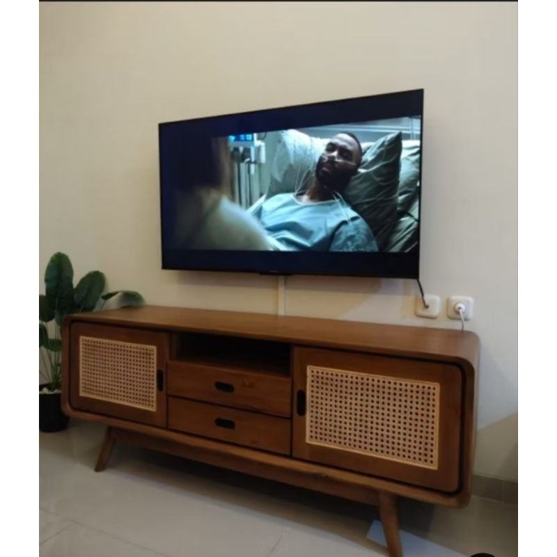 MEJA TV ROTAN 2 LACI