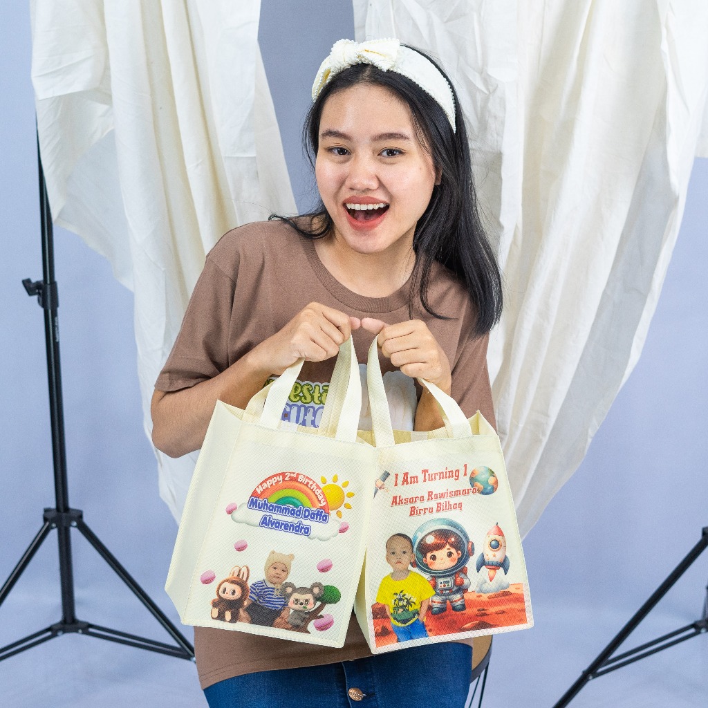 

Tas Souvenir Ulang tahun / Bingkisan Souvenir Ultah Anak-anak Custom Bisa Pakai Nama