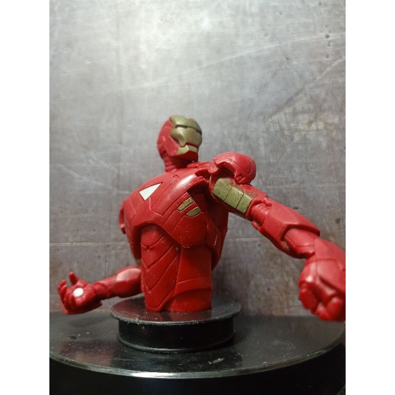 Figure Topper XXI Iroman Mark VI Bust