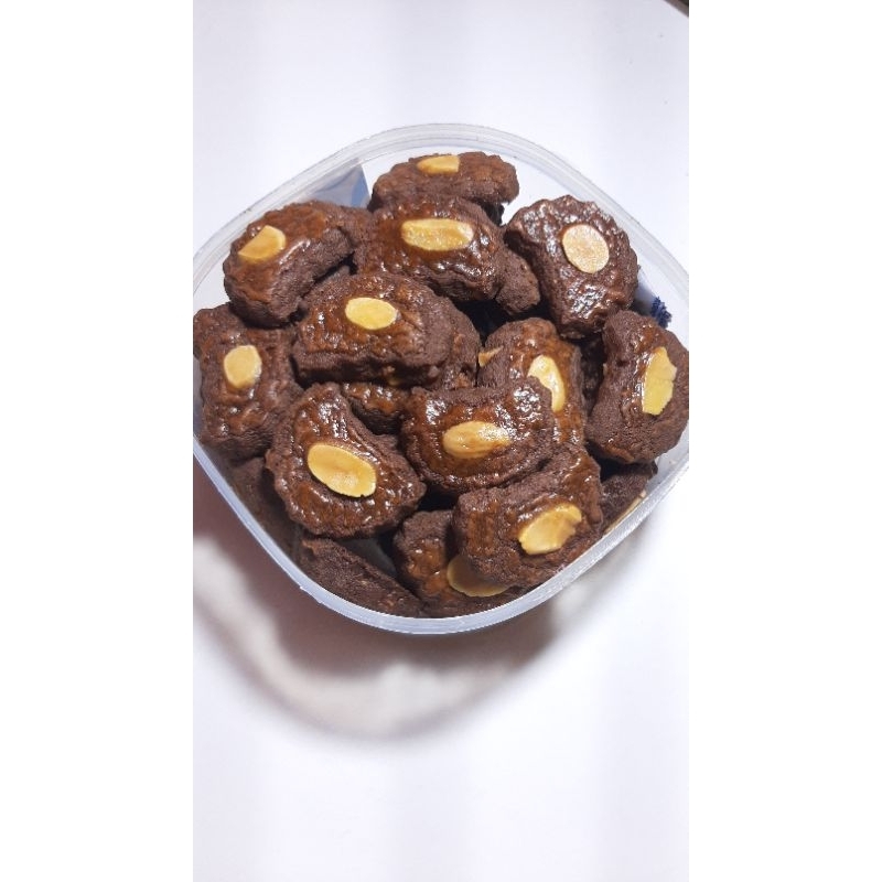 

Kue Kering Coklat Almond / Kuker Lebaran, Natal, Imlek