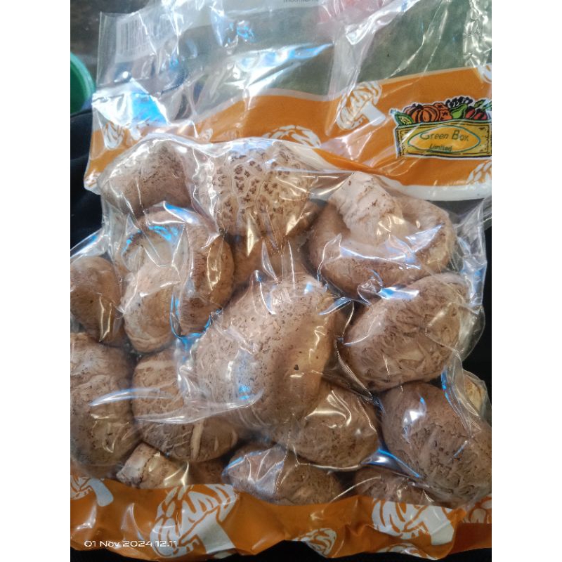 

Jamur shitake segar 200g/bungkus