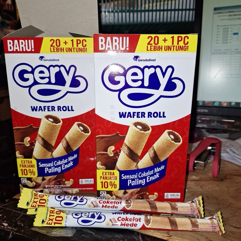 

Gery Wafer Roll 15gr cokelat Mede box