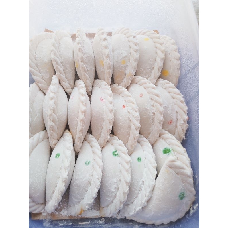 

Cireng isi Mix/ati/usus/ayam suwir/bakso/keju/cireng isi by ceutar