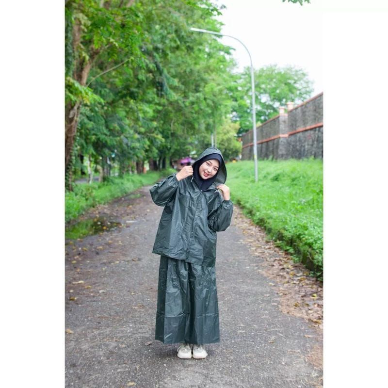 Mantel Jas hujan model rok wanita bahan parasut Premium