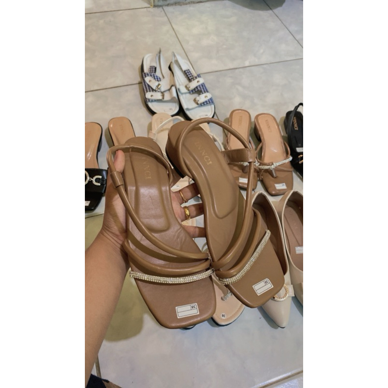 Sandal Vincci termurahh barang ori