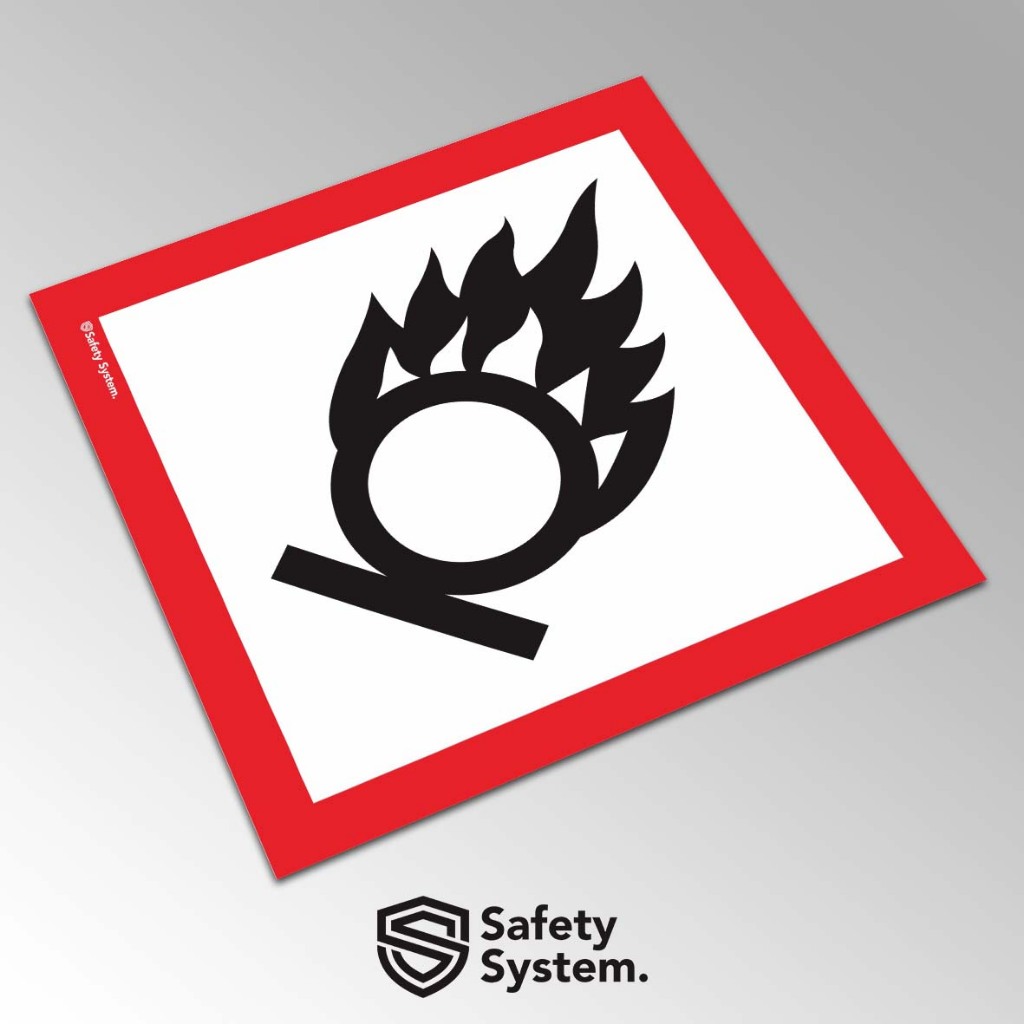 

Stiker Label Simbol B3 Kendaraan Pengangkut dan Tempat Penyimpanan Kemasan Bahan Berbahaya dan Beracun GHS PERMEN LH NO 03 2008 - Pengoksidasi (Oxidizing)