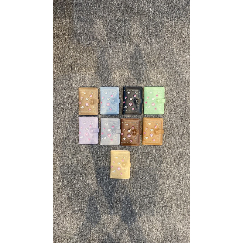 Dompet uang dan kartu