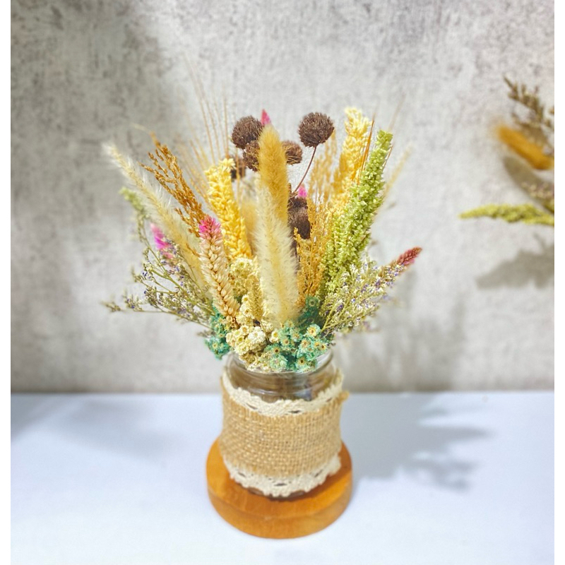 Set Bunga dan Vas | bunga kering | hiasan meja | dekorasi ruangan | bunga meja | proferti foto | vas