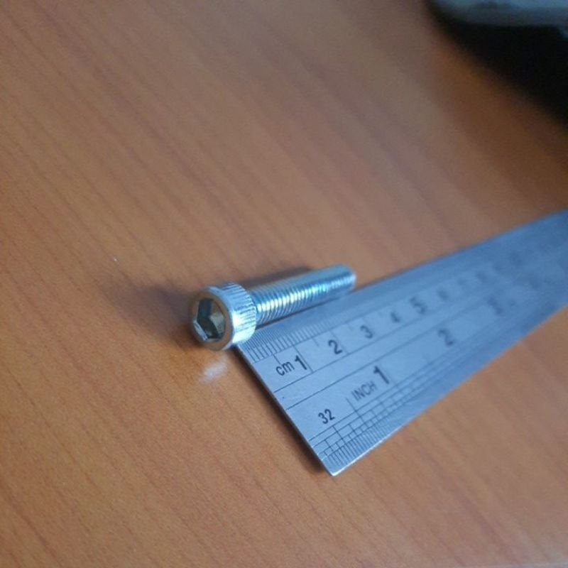 baut 10. 3cm L5 putih