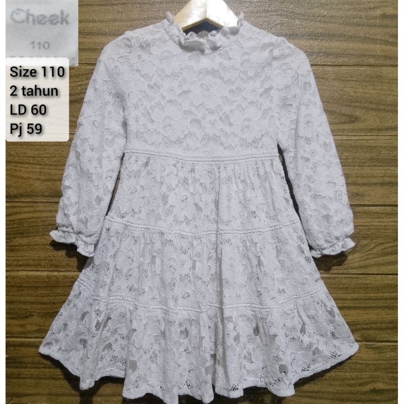 PL Dress putih full brukat cheek size 110, 2-3tahun