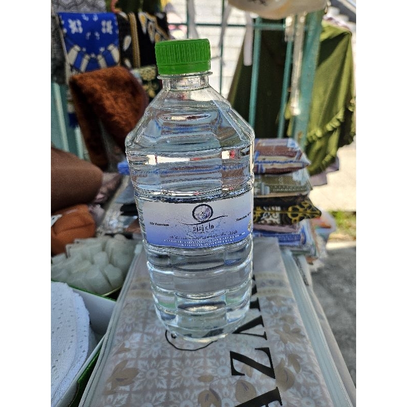 

Air Zamzam 1 liter 100% ASLI ORIGINAL / Oleh Oleh Haji Umroh