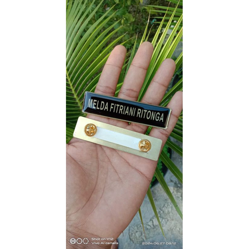 

Nametage/ Nama Dada Kuningan Paku Kupu-kupu
