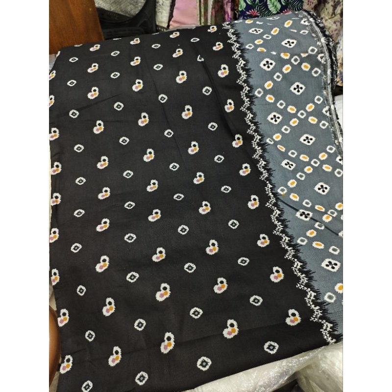Kain Batik Motif Jumputan Hitam Meteran Bahan Katun