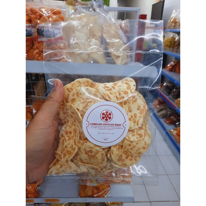 

Keripik Tempe Sagu 100g / Keripik Tempe Enak / Gurih & Renyah