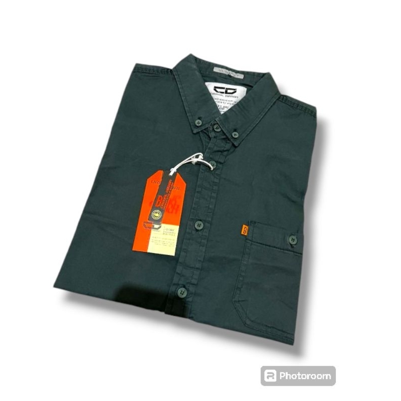 kemeja lengan pendek polos pria / kemaeja distro pendek cowok / kemeja cardinal polos pendek