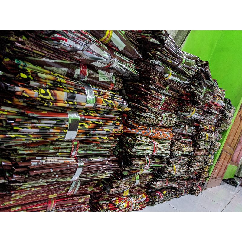 200 PCS GELARAN PENGAJIAN, TIKAR PENGAJIAN, LEMEK PENGAJIAN, PLASTIK KERAJINAN