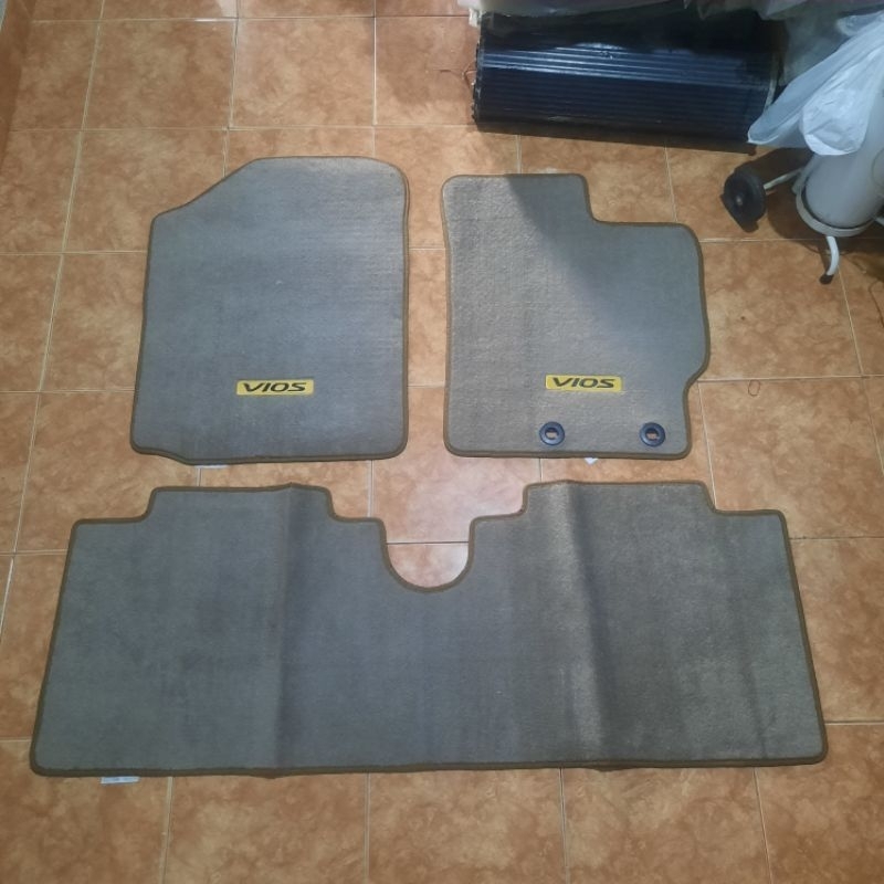 Karpet Toyota Vios Gen 3 Logo bordiran Original
