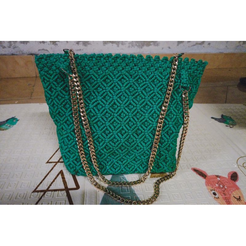 Preloved tas - preloved tas kondangan - preloved tas selempang - tas kondangan second - tas bekas