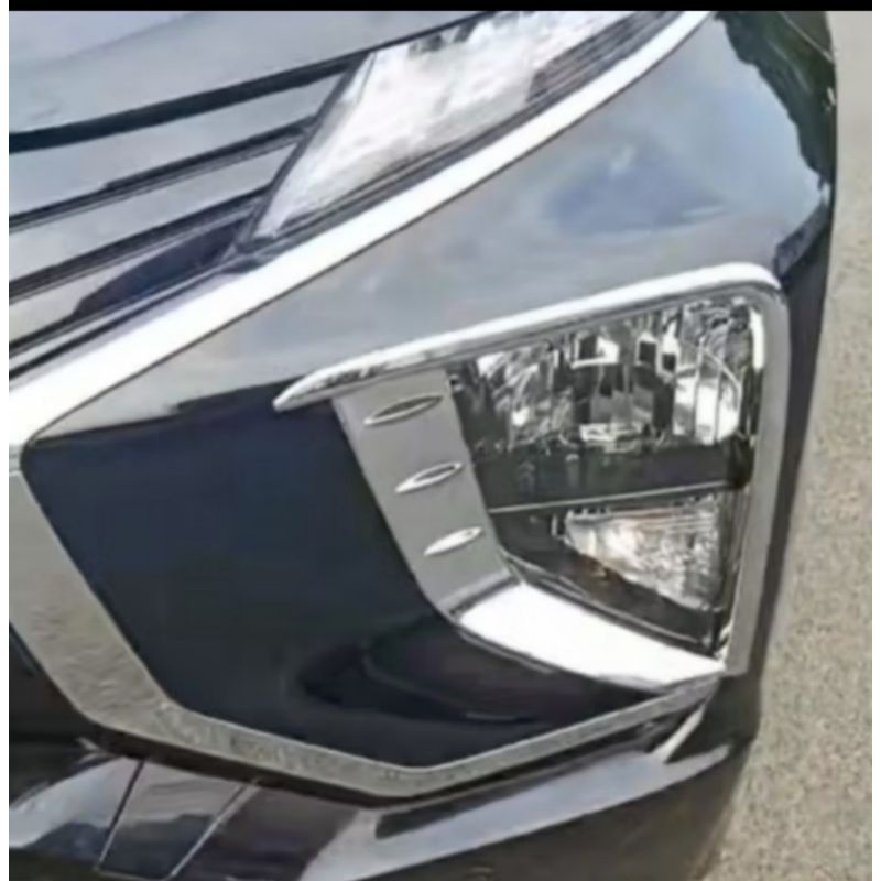 Garnish lampu depan Xpander axced ultimate krum