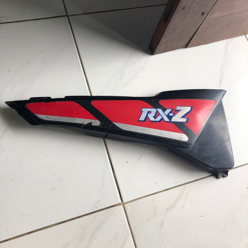 box tepong aki cover tutup body samping R kanan yamaha rxz thn 89-90original second