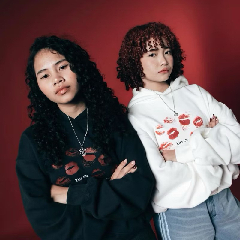 HOODIE TELEPATI CHOCO AMOR/TEE DE LEVRE/HOODIE TELEPATI CHE ORDINARY/HOODIE KISS ME TELEPATI.CHE