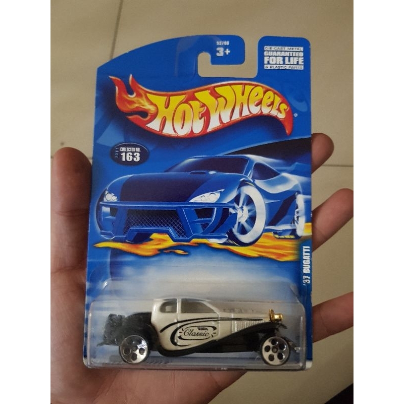 hot wheels jadul bluecard  first edition  1937 BUGATTI   100% original hot wheels