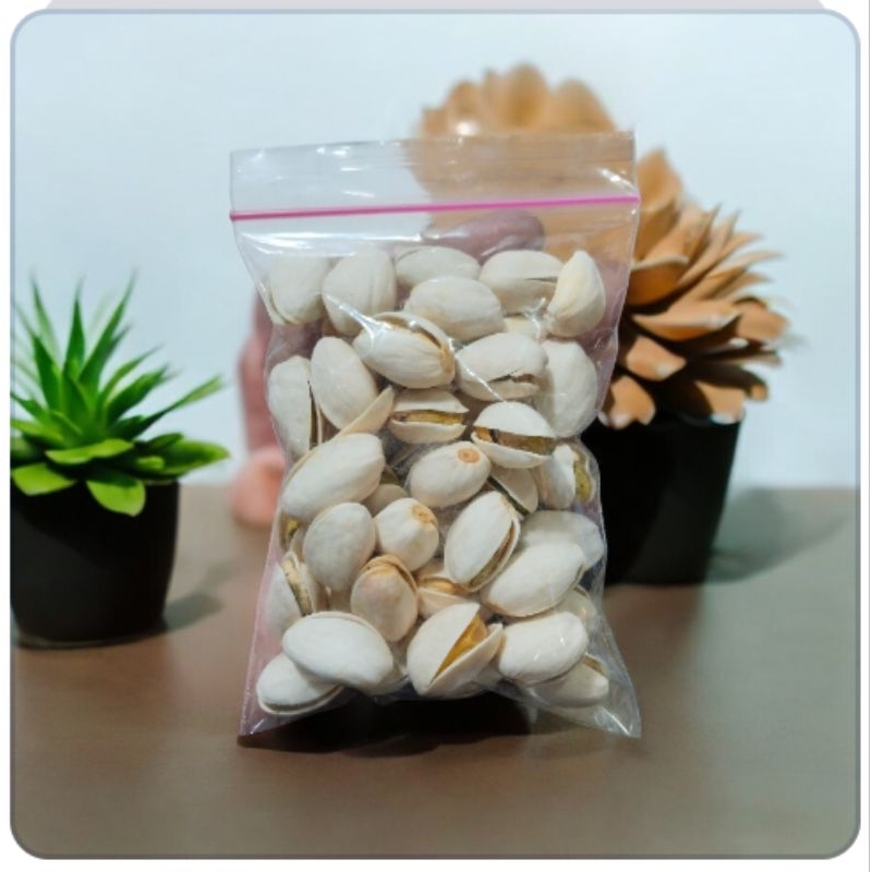 

Kacang Pistasio Oleh Oleh Haji Dan Umroh