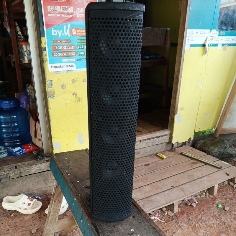 box speaker column 4"x4 . box salon 4inch