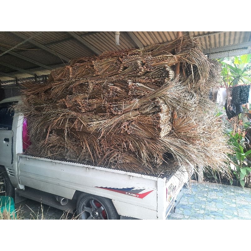 Atap ilalang 200 lembar kelapa gading