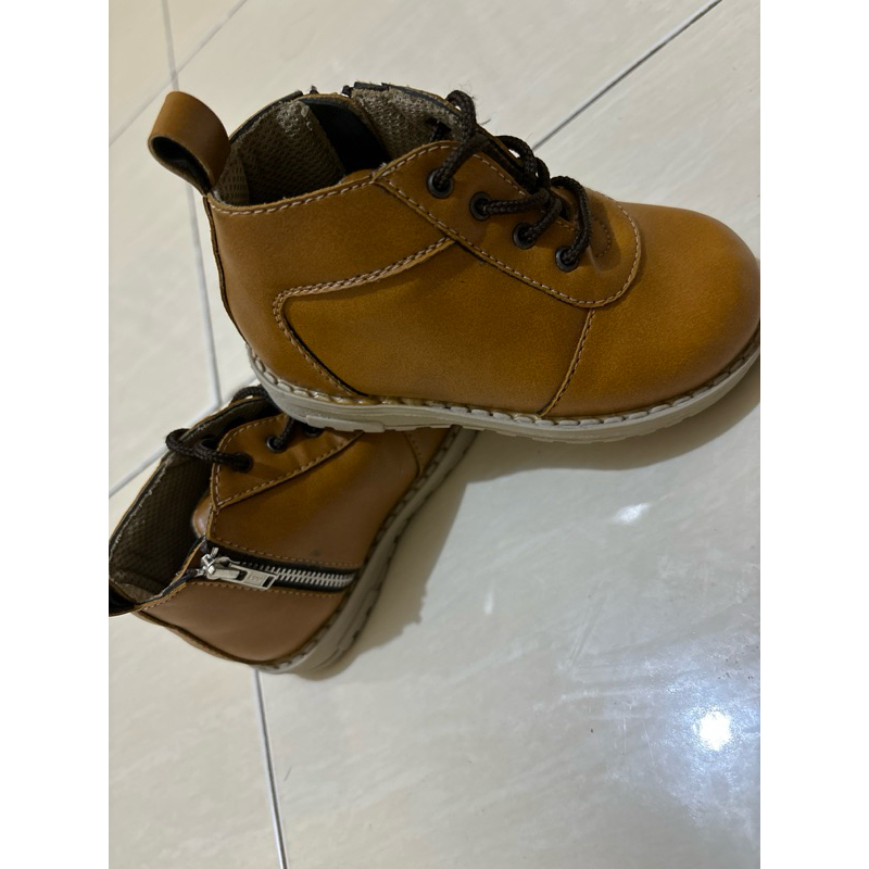 sepatu boots anak laki laki