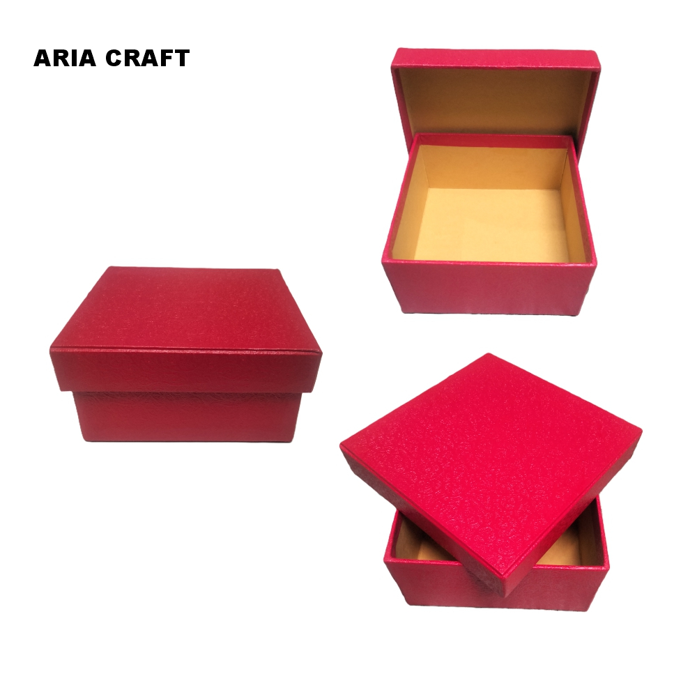 

Kotak Kemasan / Hard Box / Packaging Box Ukuran 10x10x5