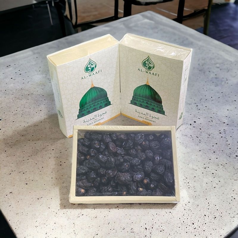 

KURMA AJWA 1 KG