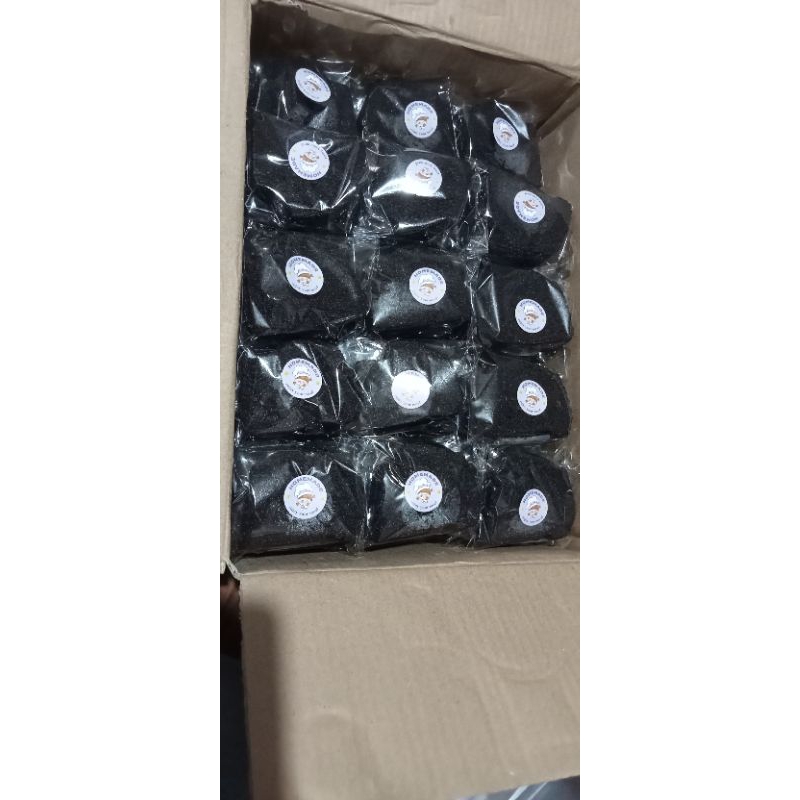 

Bolu ketan hitam potong