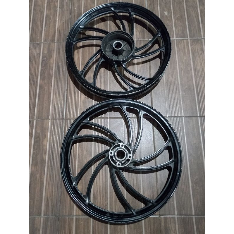 velg REPLIKA cefiro ring 18 rxking