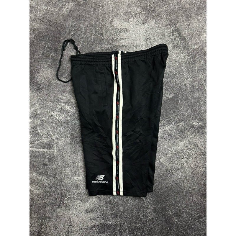 CELANA PENDEK NEW BALANCE SECOND